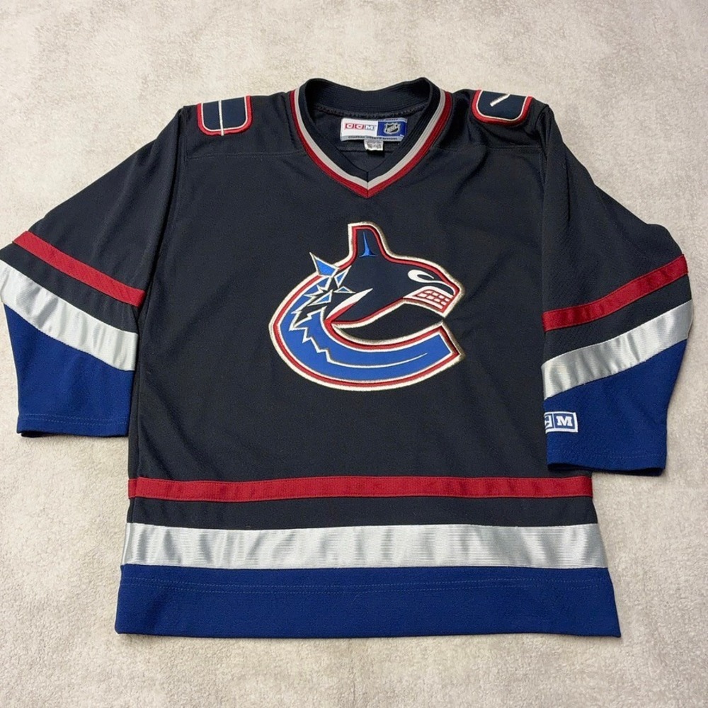 Vintage 90s CCM Vancouver Canucks Orca Home Jersey Dark Blue Hockey Youth L/XL